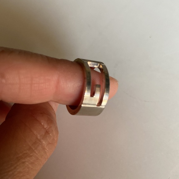 Authentic Gucci Icon Silver Pinkie Ring - Picture 4 of 7